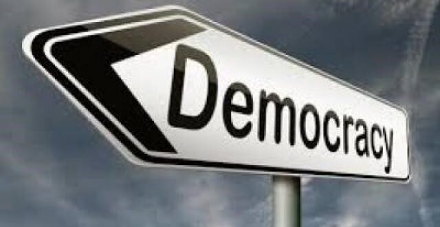 دموکراسی چیست؟
